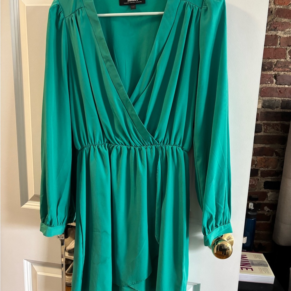 Lulu's Vibrant Teal V-Neck Dress
